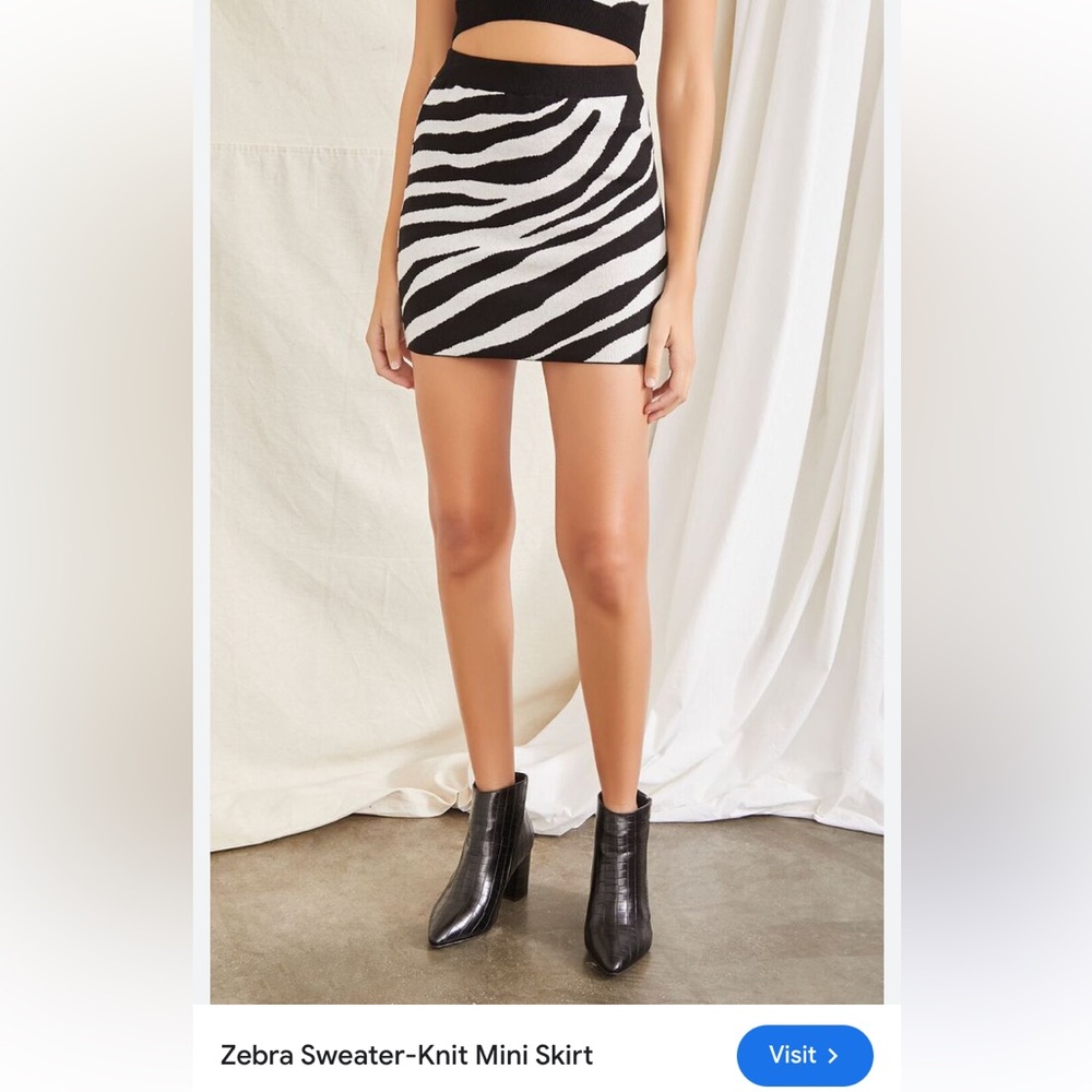 Forever 21 zebra knit mini. NWT. Retail 20